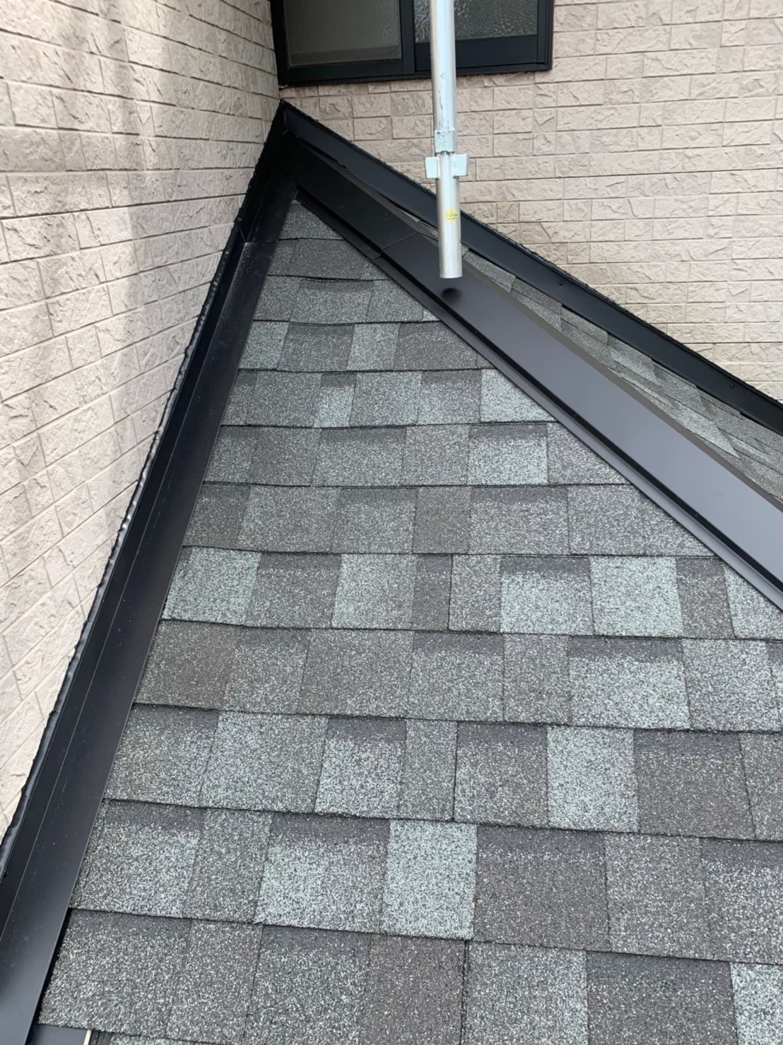 亀谷邸屋根施工後