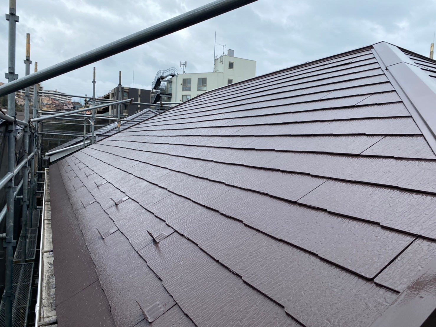 横浜市保土ヶ谷区M様邸|屋根塗装|施工後|茶色