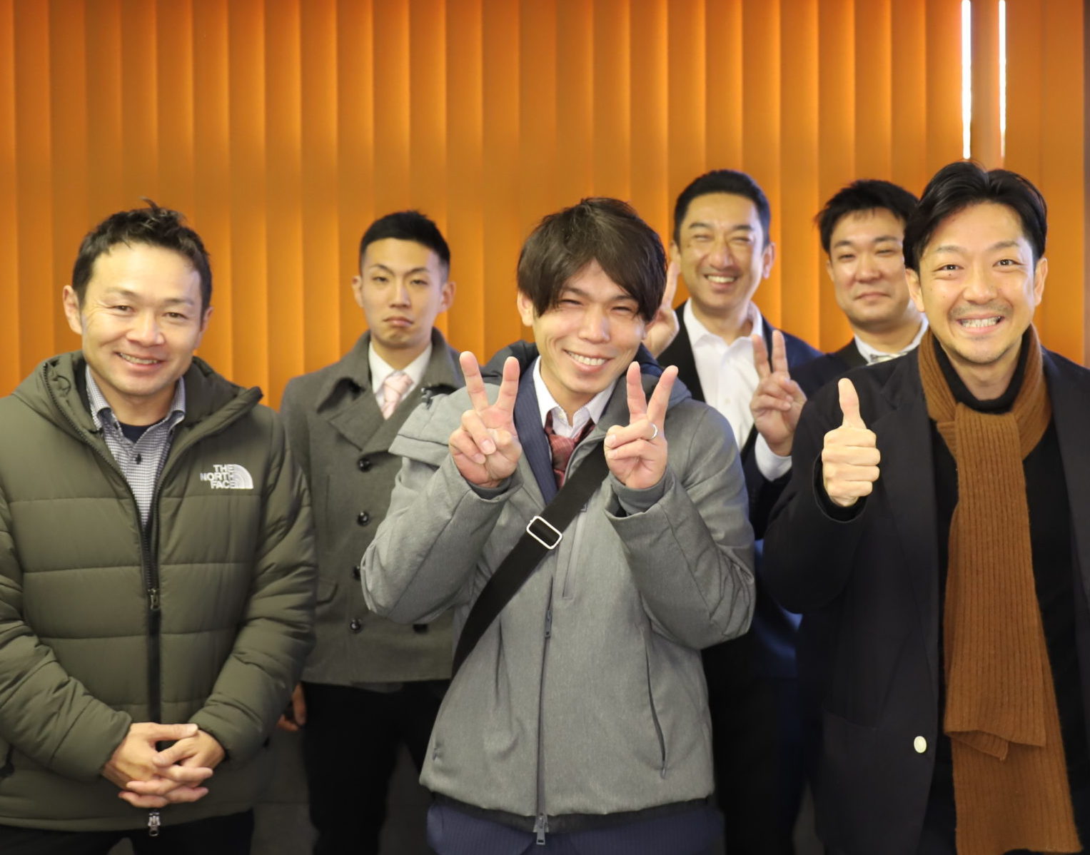 営業メンバー写真